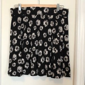 H & M high waisted skirt